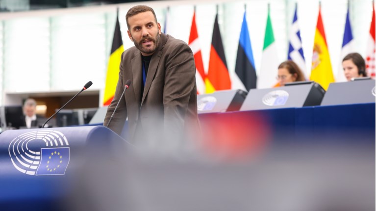 ΝΙΚΟΣ ΠΑΠΠΑΣ