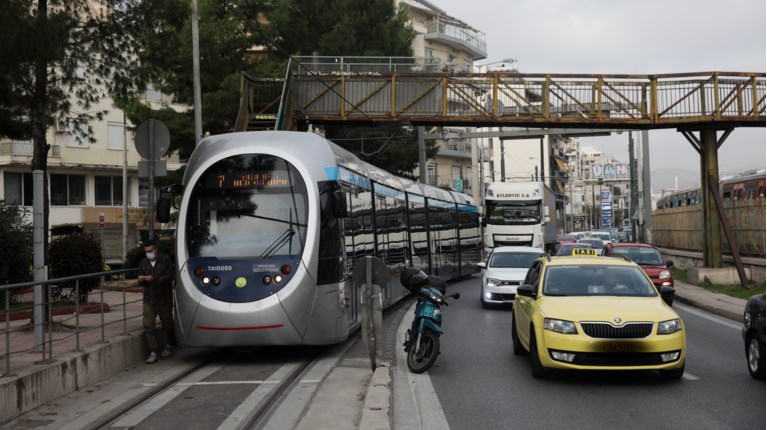 τραμ