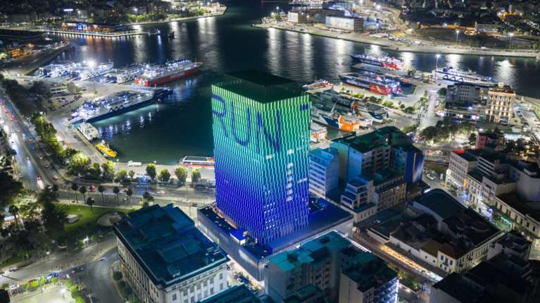 Η μεγαλύτερη πρόκληση ανάβασης σε ουρανοξύστη στην Ελλάδα - 2nd PIRAEUS TOWER RUN TO THE TOP