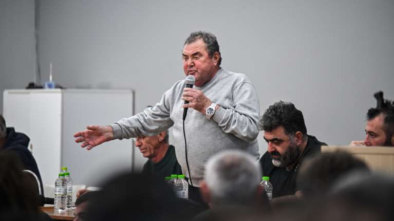 Οι αγροτοσυνδικαλιστές αδειάζουν Ανεστίδη: Απαράδεκτες οι δηλώσεις του - Να αυτοεξαιρεθεί από τη συνάντηση με Μητσοτάκη