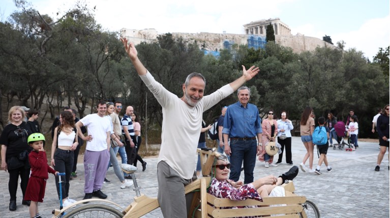 ΠΟΛ ΕΥΜΟΡΦΙΔΗΣ
