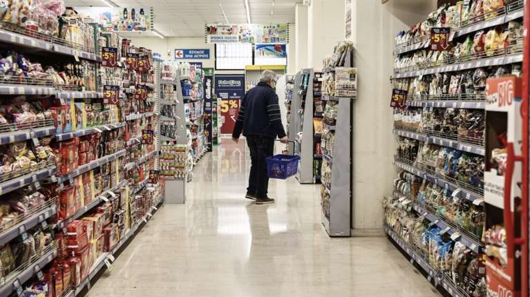 Ωράριο καταστημάτων: Πότε κλείνουν την παραμονή των Χριστουγέννων, 24 Δεκεμβρίου