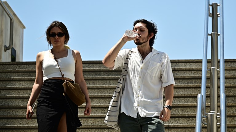 καυσωνας αθηνα ζεστη