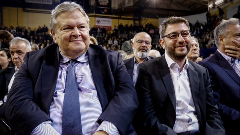 ΑΝΔΡΟΥΛΑΚΗΣ ΒΕΝΙΖΕΛΟΣ
