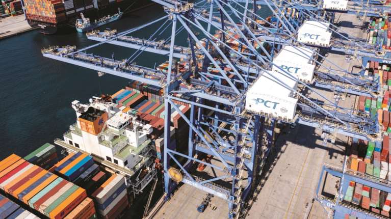 Στρατηγική συνέπεια και ανάπτυξη στο λιµάνι του Πειραιά