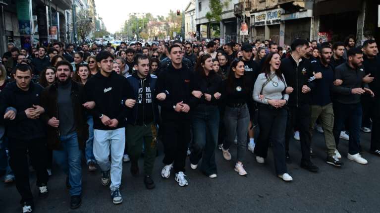 Προσαγωγή του γραμματέα ΠΑΣΠ Παντείου καταγγέλλει το ΠΑΣΟΚ: &quot;Ποιος έχει δώσει εντολές;&quot;