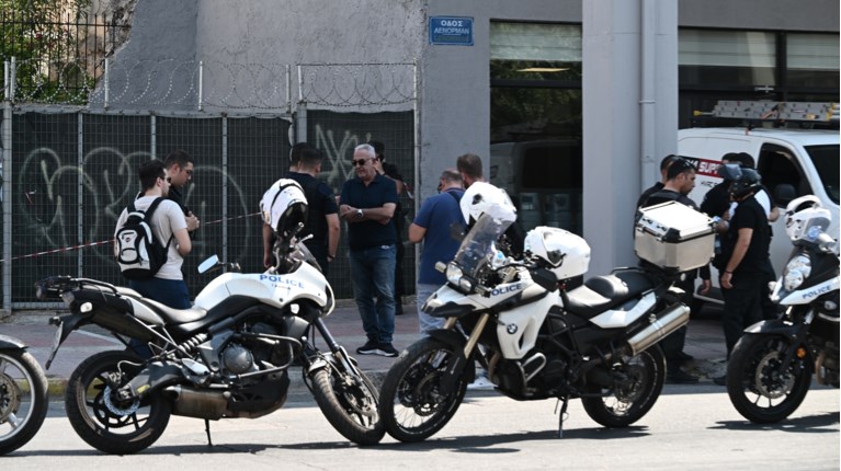 ΚΟΛΩΝΟΣ ΛΗΣΤΕΙΑ