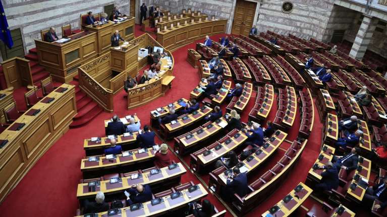 Κινητοποιήσεις αγροτών: &quot;Προσχηματικό&quot; χαρακτηρίζει η αντιπολίτευση τον διάλογο που πρότεινε η κυβέρνηση