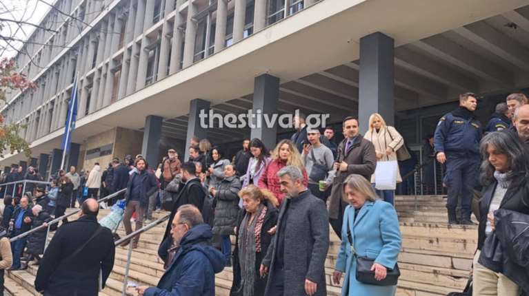 Θεσσαλονίκη: Φάρσα το τηλεφώνημα για βόμβα στα δικαστήρια - Εκκενώθηκε το κτίριο [βίντεο]