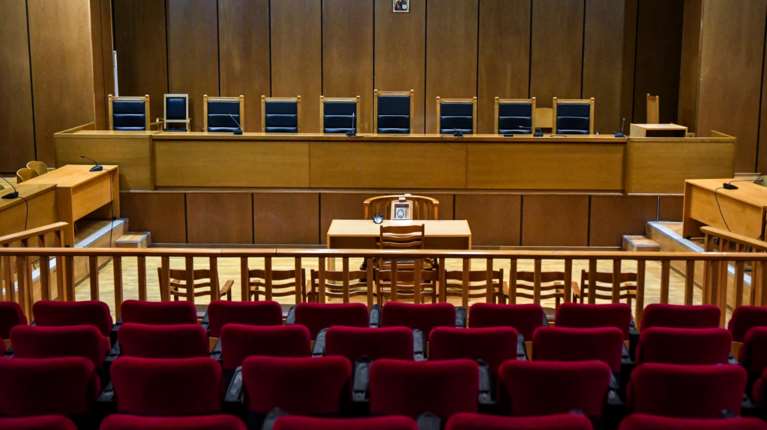 Οι δικαστικοί ζητούν 20% αύξηση μισθού και μηνιαίο επίδομα στέγασης 1.000 ευρώ