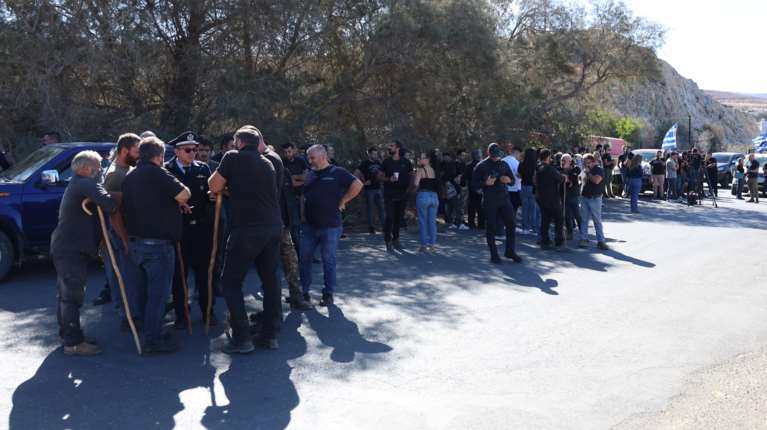 Αγρότες Κρήτης: Ακυρώθηκε η συνάντηση με τον Κωστή Χατζηδάκη στο Μέγαρο Μαξίμου