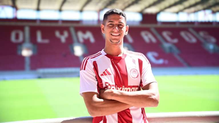 Ολυμπιακός: Ανακοίνωσε Μάνσα, περιμένει Ποντένσε - Στις 20:30 φτάνει ο Πορτογάλος