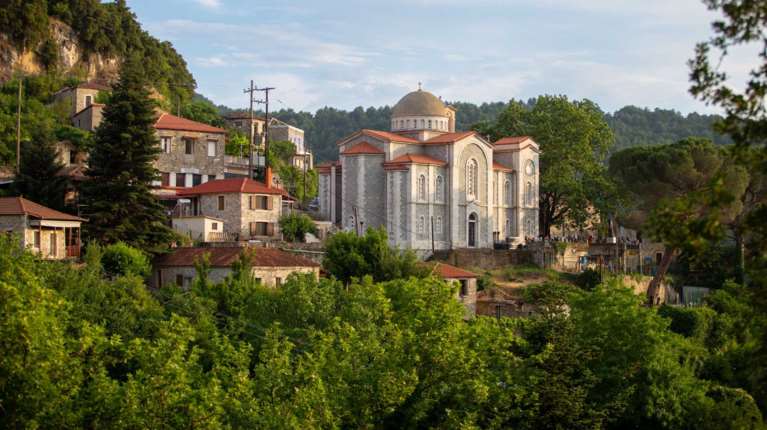 Σεπτέμβριος ευεξίας στη Βαμβακού Λακωνίας: Ποδηλατάδες, γιόγκα και πεζοπορίες στο βουνό