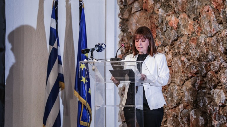 Κατερίνα Σακελλαροπούλου