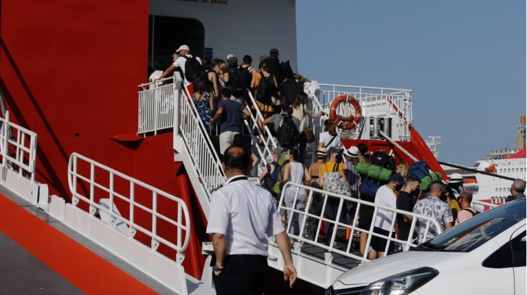 Πλοίο Πειραιάς