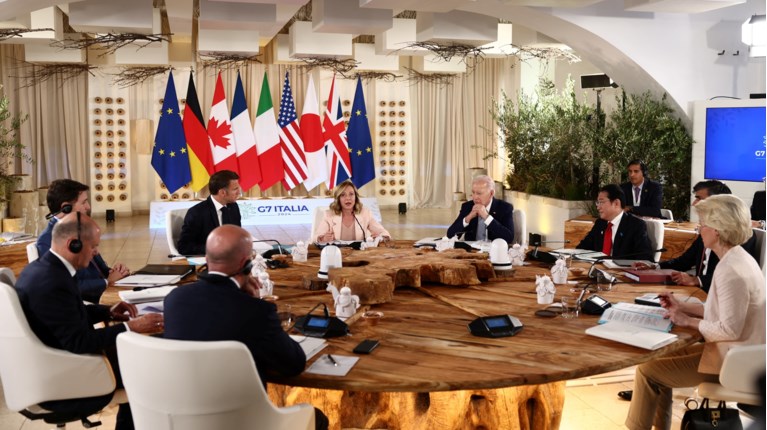 G7
