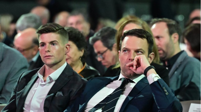 ΤΑΙΛΕΡ ΜΑΚΜΠΕΘ ΣΤΕΦΑΝΟΣ ΚΑΣΣΕΛΑΚΗΣ