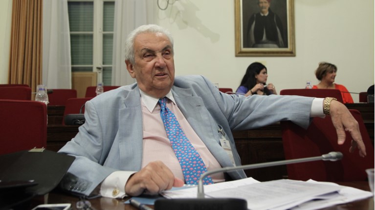 Δημήτρης Κοντομηνάς