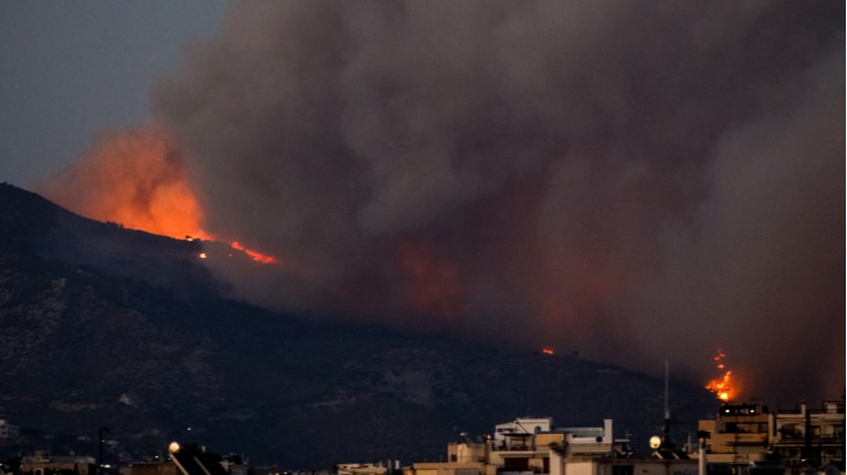Φωτιά στην Πεντέλη