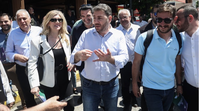 ΝΙΚΟΣ ΑΝΔΡΟΥΛΑΚΗΣ ΚΡΗΤΗ