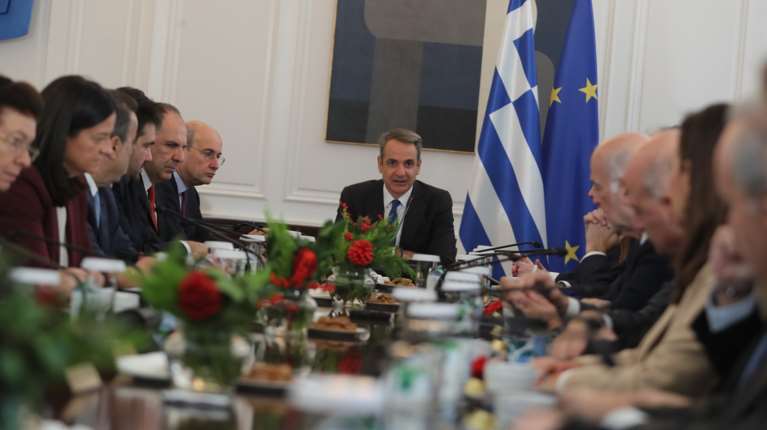 Πρώτο υπουργικό του 2026: Στο τραπέζι το "βαθύ κράτος" και αλλαγές στην ψήφο των απόδημων