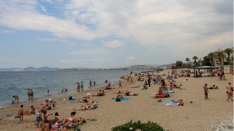 ΠΑΡΑΛΙΑ ΣΥΝΝΕΦΙΑ