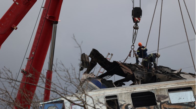 ΤΡΕΝΑ ΤΕΜΠΗ