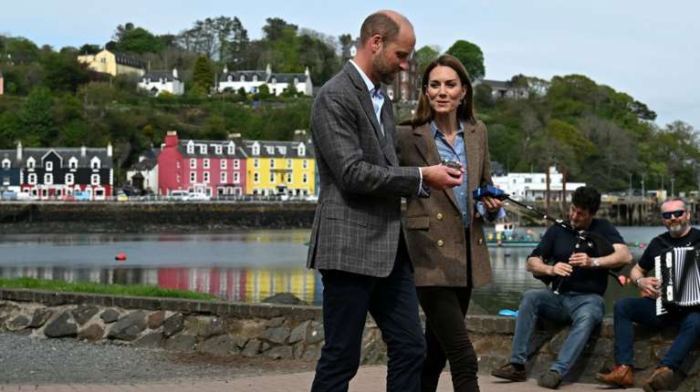 Πρίγκιπας Ουίλιαμ - Κέιτ Μίντλετον: Χαλαροί και χαρούμενοι στην επέτειο του γάμου τους στη Σκωτία - Εικόνες