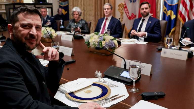 Αυτό είναι το σχέδιο Τραμπ για τη λήξη του πολέμου στην Ουκρανία - Παραχώρηση εδαφών και μείωση του στρατού