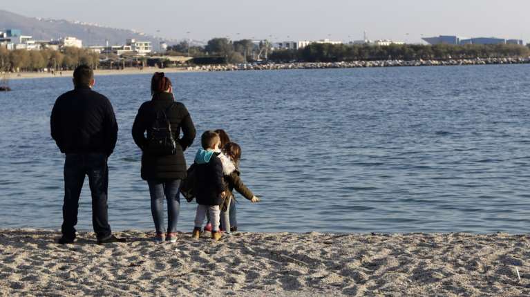 Πώς οι νέοι θα κερδίσουν ως και δύο μισθούς από τις φοροελαφρύνσεις της ΔΕΘ - Μεγάλα οφέλη και για νέα ζευγάρια με παιδιά