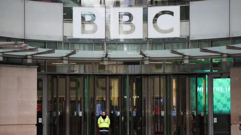 Το BBC ζήτησε επίσημα συγγνώμη από τον Τραμπ για τη μονταζιέρα - Αρνείται να καταβάλει αποζημίωση