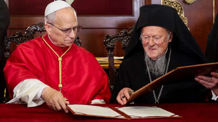 Πάπας Λέων και Πατριάρχης Βαρθολομαίος έγραψαν ιστορία στο Φανάρι: Κοινή διακήρυξη με μηνύματα ενότητας