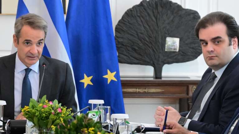 Μητσοτάκης στο Υπουργικό: Αύριο η επιστροφή ενοικίου σε παραπάνω από 1 εκατ. ενοικιαστές - Τι είπε για τις Συλλογικές Συμβάσεις