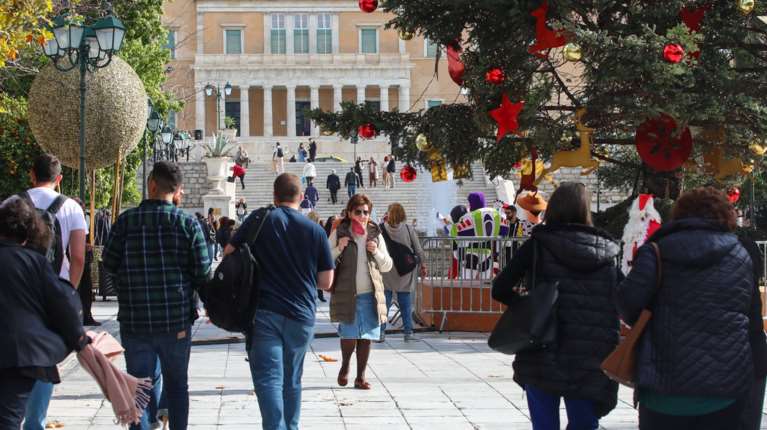 Με τι καιρό θα κάνουμε Πρωτοχρονιά: Κρύο και καθαρός ουρανός - Τι προβλέπει ο Θοδωρής Κολυδάς