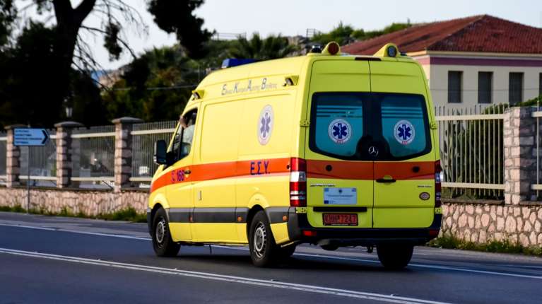 Τραγωδία στη Λούτσα: Ενας 15χρονος νεκρός σε τροχαίο - Σε σοβαρή κατάσταση δύο ανήλικοι