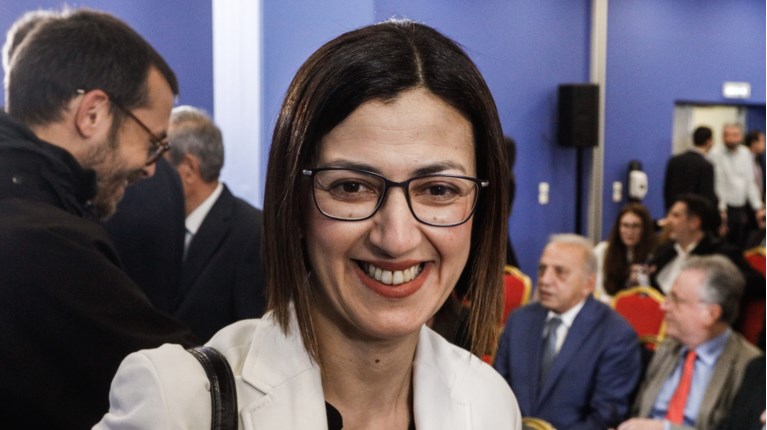 ΕΙΡΗΝΗ ΑΓΑΠΗΔΑΚΗ
