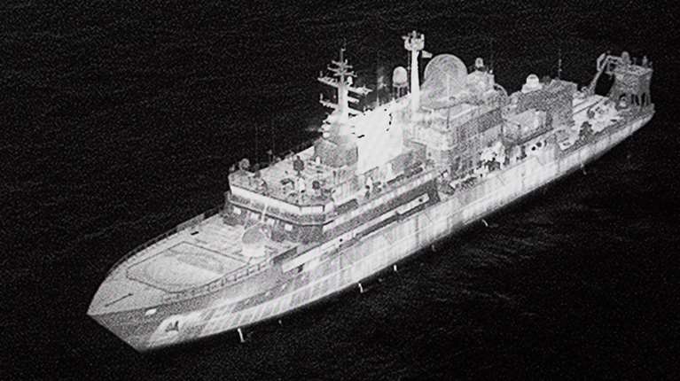 Συναγερμός για ύποπτο ρωσικό πλοίο που κινείται στο όριο των βρετανικών χωρικών υδάτων: &quot;Είναι κατασκοπευτικό&quot;