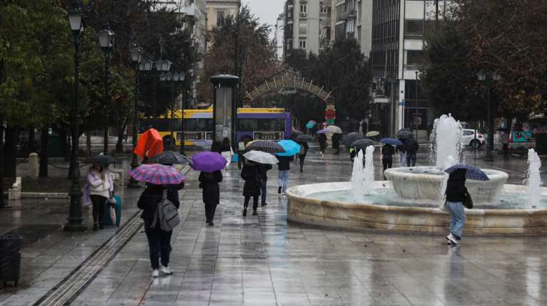 Έρχεται η κακοκαιρία Kristin: Με καταιγίδες, ισχυρούς ανέμους και αφρικανική σκόνη – Πότε θα χτυπήσει την Αττική
