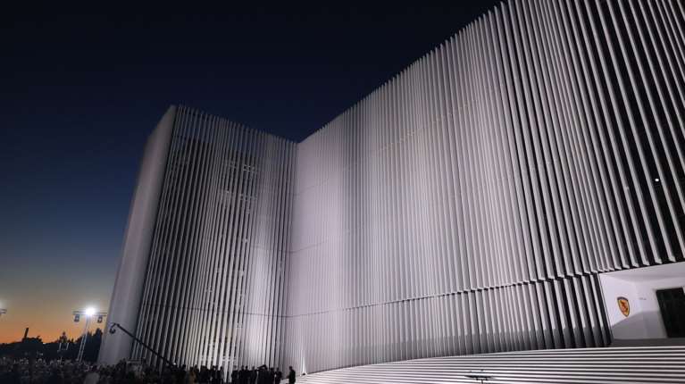 Live: Τα αποκαλυπτήρια της νέας βιοκλιματικής όψης του Πενταγώνου - Η ομιλία Μητσοτάκη