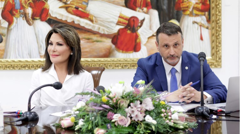 Αγγελοπουλου