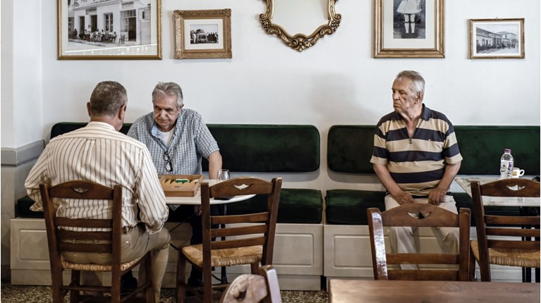 συνταξιουχοι