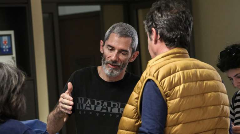 Τέμπη: Τα πτυχία όλων των πραγματογνωμόνων των συγγενών- και του Λακαφώση- ζητά ο εφέτης ανακριτής