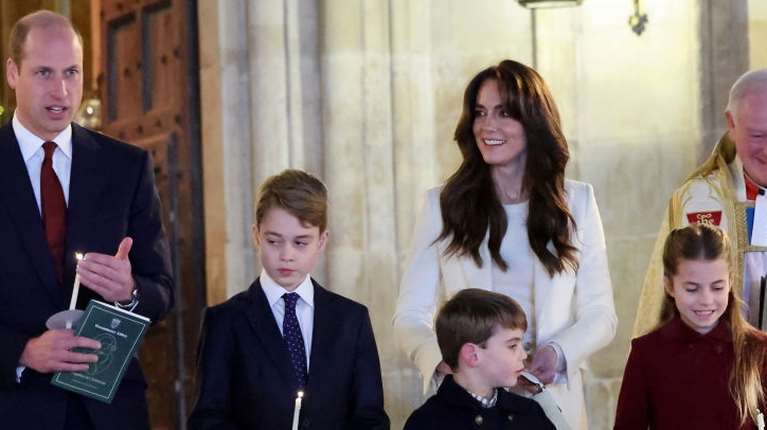 Kέιτ Μίντλετον: Το χριστουγεννιάτικο φόρεμα που αποκλείεται να ξαναφορέσει