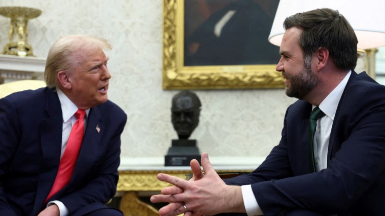Τραμπ με Τζει Ντι Βανς