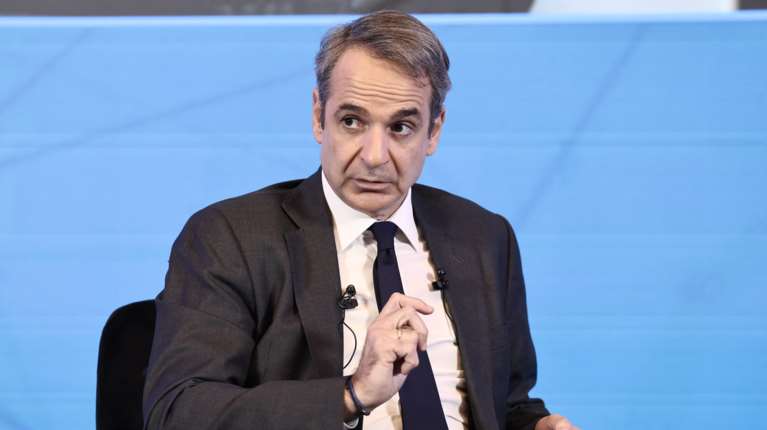 Αιχμές Μητσοτάκη κατά Καραμανλή: Δεν θα δώσουμε στους αγρότες χρήματα, που θα μας ζητά η ΕΕ να τα επιστρέψουμε