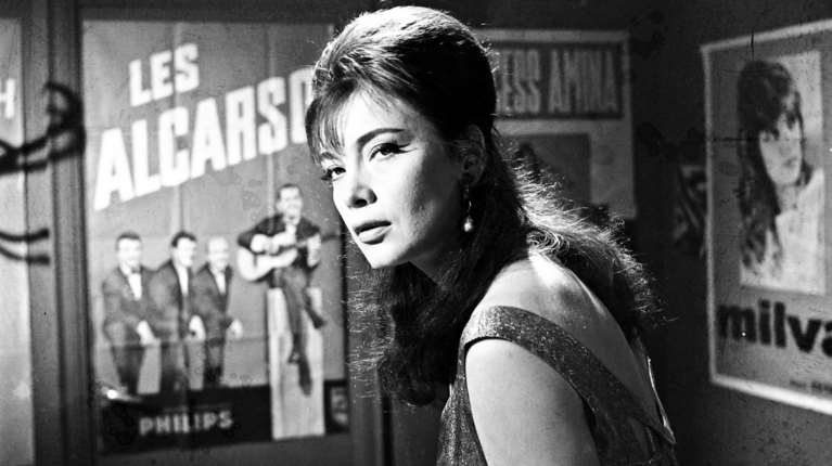 Σαν σήμερα γεννιέται η Τζένη Καρέζη: Ο έρωτας και ο γάμος με τον Καζάκο και μια παρτίδα τάβλι που κράτησε 26 χρόνια