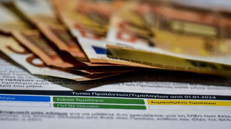 Ξεκινούν την 1η Φεβρουαρίου τα πορτοκαλί τιμολόγια: Ποιες ώρες θα είναι χαμηλότερη η τιμή - Παραδείγματα