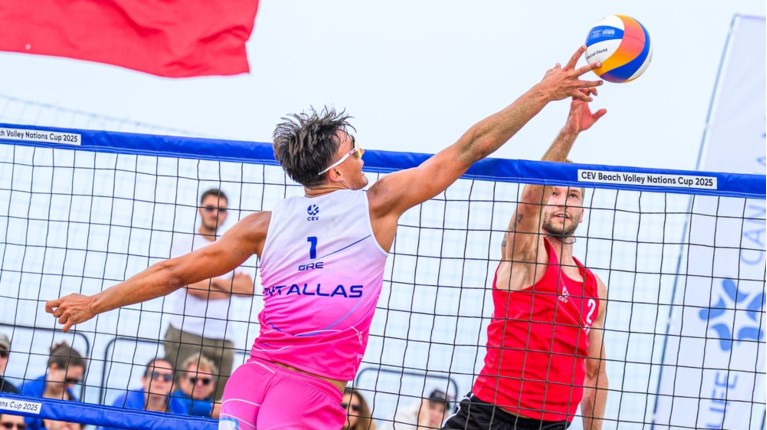 BEACH VOLLEY