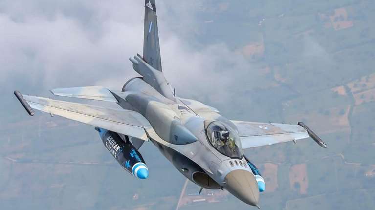 Η Άγκυρα διαψεύδει την παραβίαση του FIR Αθηνών και κατηγορεί την Ελλάδα: &quot;Έστειλαν οπλισμένα F-16 στο άοπλο αεροσκάφος μας&quot;