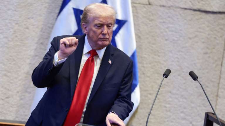 Απέναντι στις επικρίσεις, ο Ντόναλντ Τραμπ επαναλαμβάνει ότι η υγεία του είναι "τέλεια":  "Εσκισα"